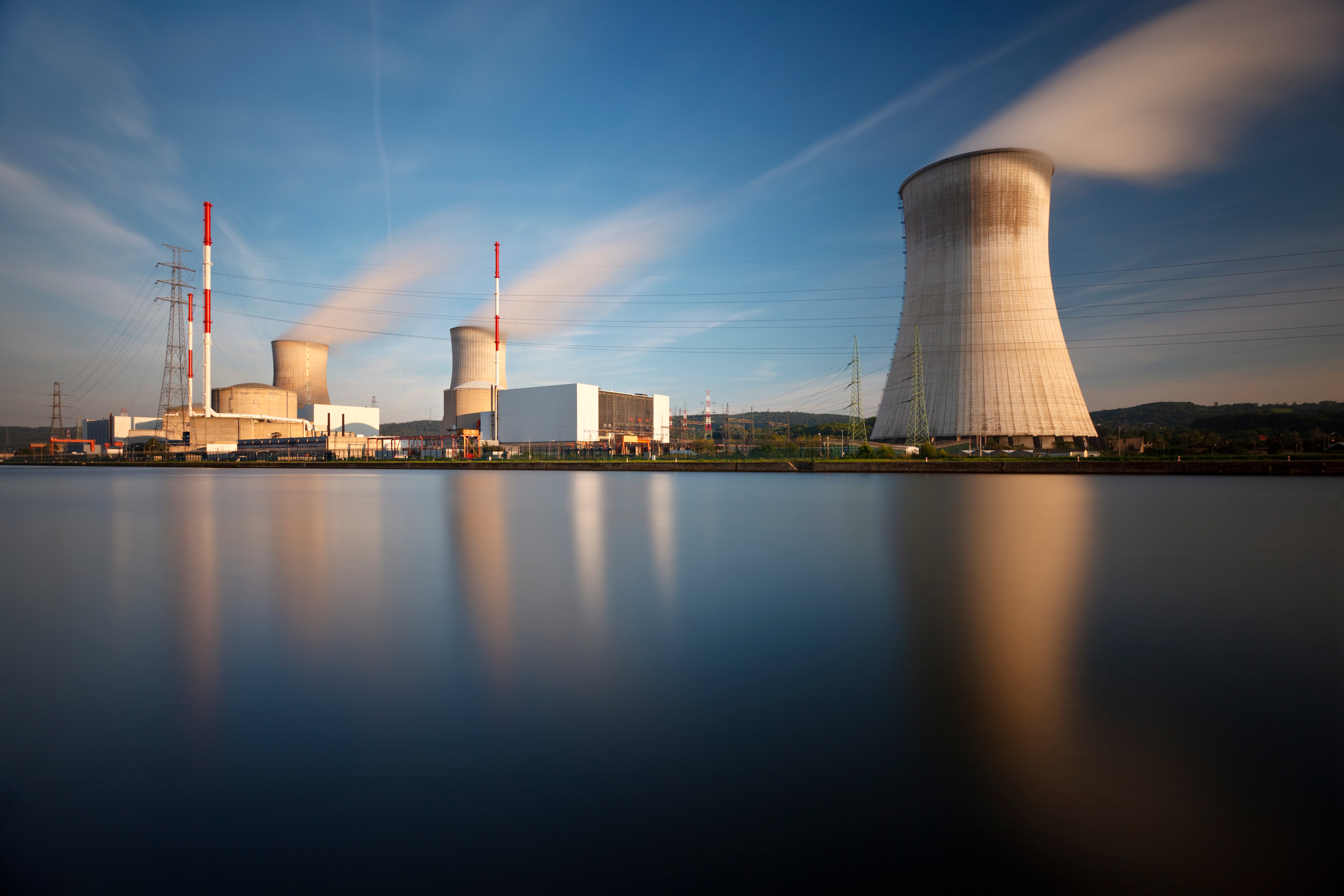 nuclear-power-station-long-exposure-2026-01-07-01-40-56-utc